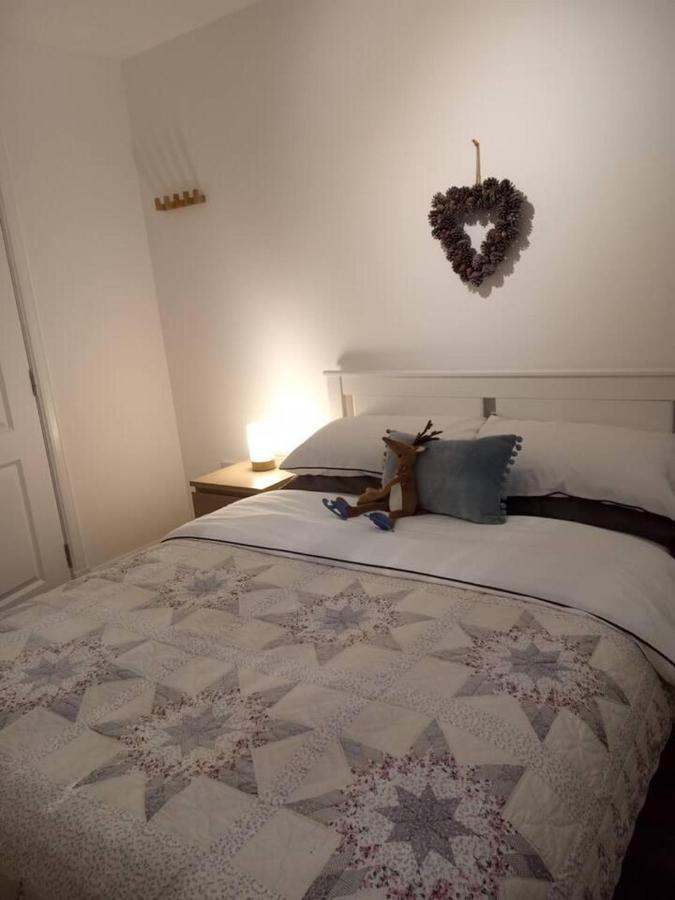 Charming Lodge Cosy Comfortable Ideal Location Blairgowrie and Rattray ภายนอก รูปภาพ