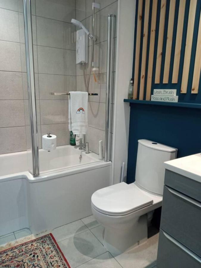 Charming Lodge Cosy Comfortable Ideal Location Blairgowrie and Rattray ภายนอก รูปภาพ
