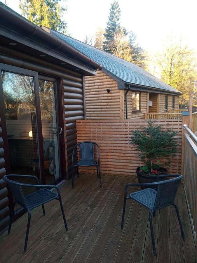 Charming Lodge Cosy Comfortable Ideal Location Blairgowrie and Rattray ภายนอก รูปภาพ