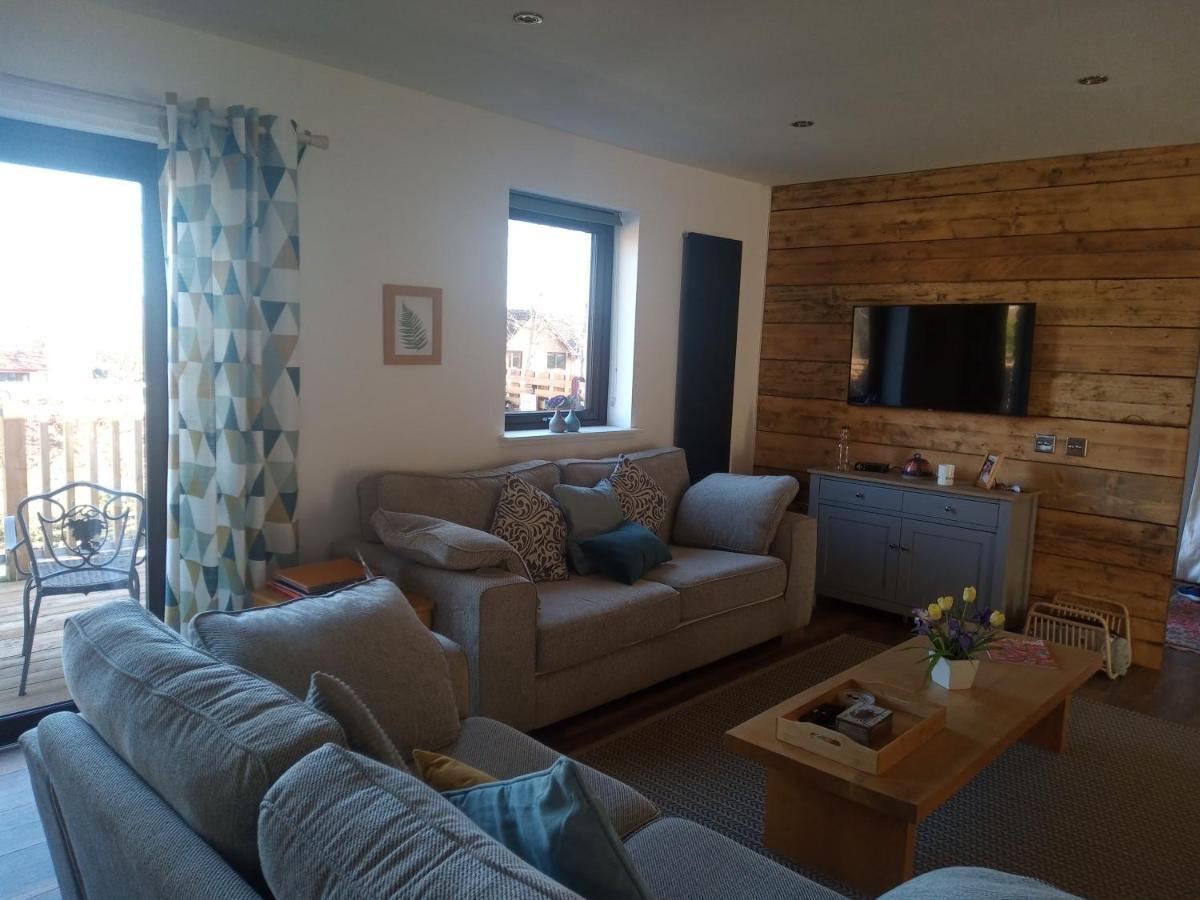 Charming Lodge Cosy Comfortable Ideal Location Blairgowrie and Rattray ภายนอก รูปภาพ